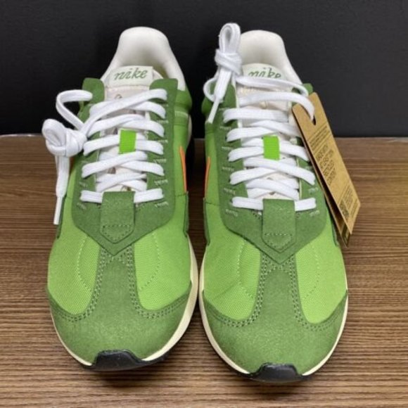 Nike Air Max Pre-Day LX Men’s Size 8 Chlorophyll Green Treeline Orange New - Picture 4 of 9
